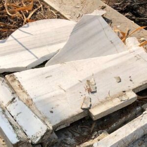 adanada mezar taslari tahrip edildi XcVZ4W3L