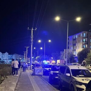 emniyet muduru yarali bekciyi ziyaret etti DDnI3NSC