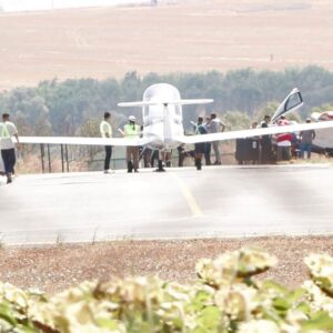 havada korku dolu anlar ekipler hazir bekletildi antalya ucagiacil inise gecti t2psribO