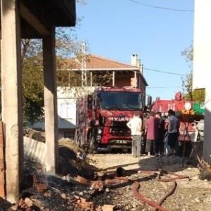 kastamonuda yangin ahsap ev kule dondu ZhtSJgiu