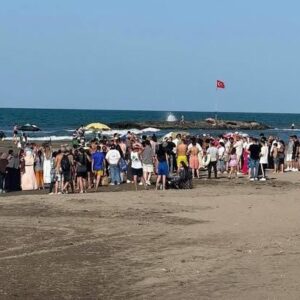 ordudan aci haber denize giren iki arkadastan biri oldu 4ErJKZ6b