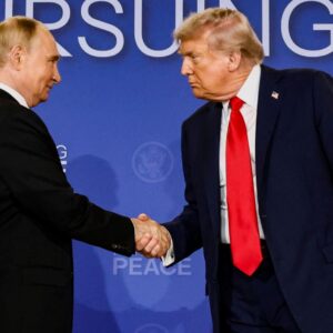 ukrayna basini alaska zirvesini mansetlerine tasidi EOOGIl4F