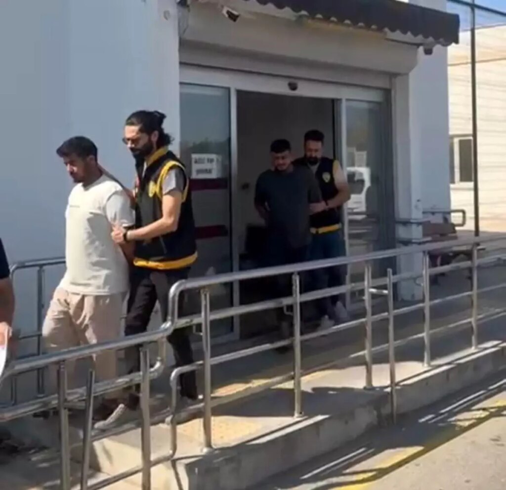 adanada tabancali saldiri 2 supheli tutuklandi 9qjVYVMU