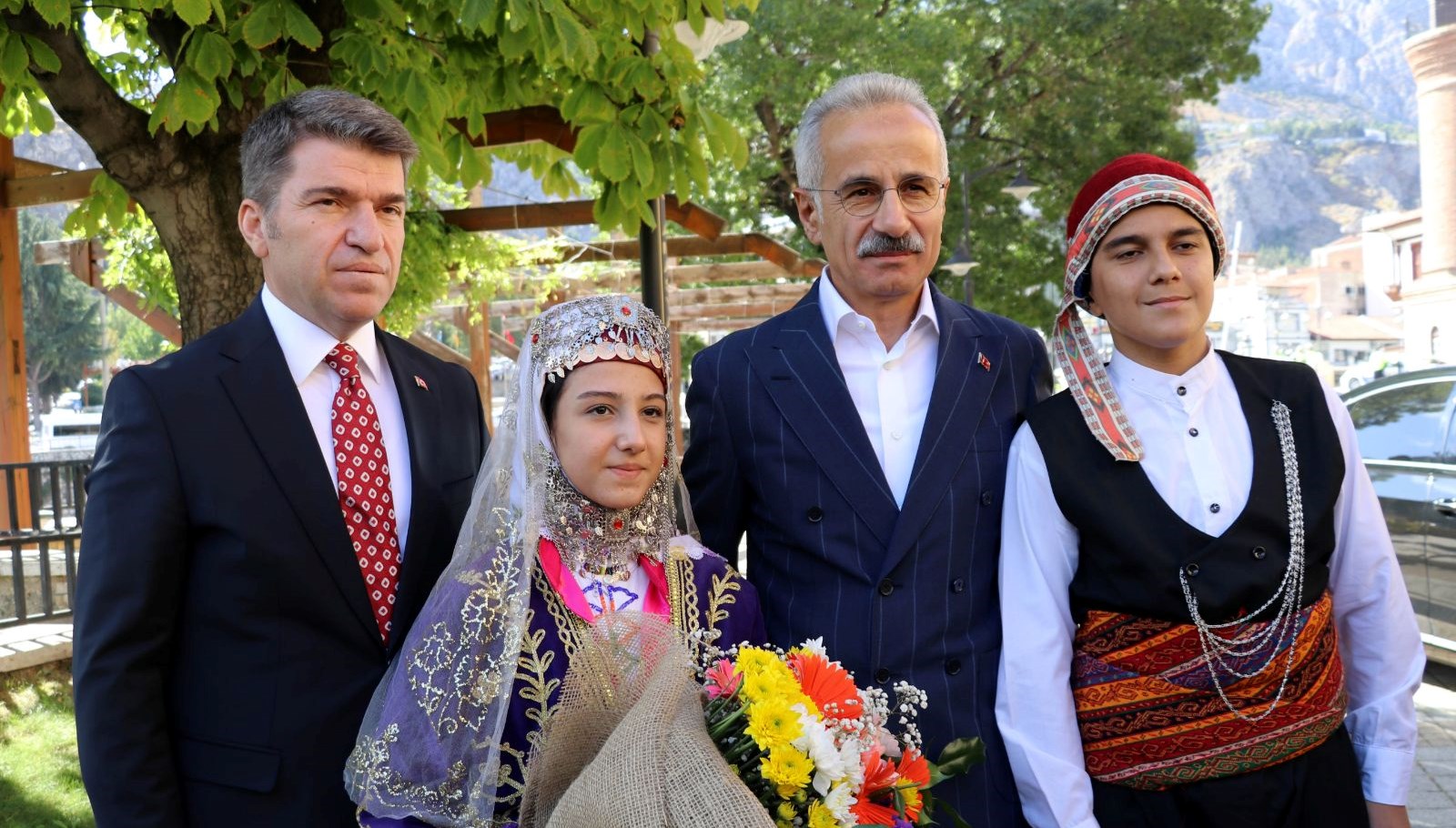 bakan uraloglu amasyada ziyaretlerde bulundu p1y6EBN4