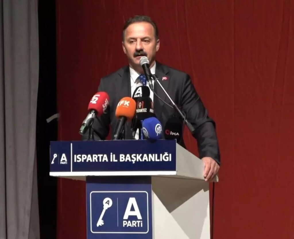 ispartada deprem panik yaratti aBGqOBbP.jpg