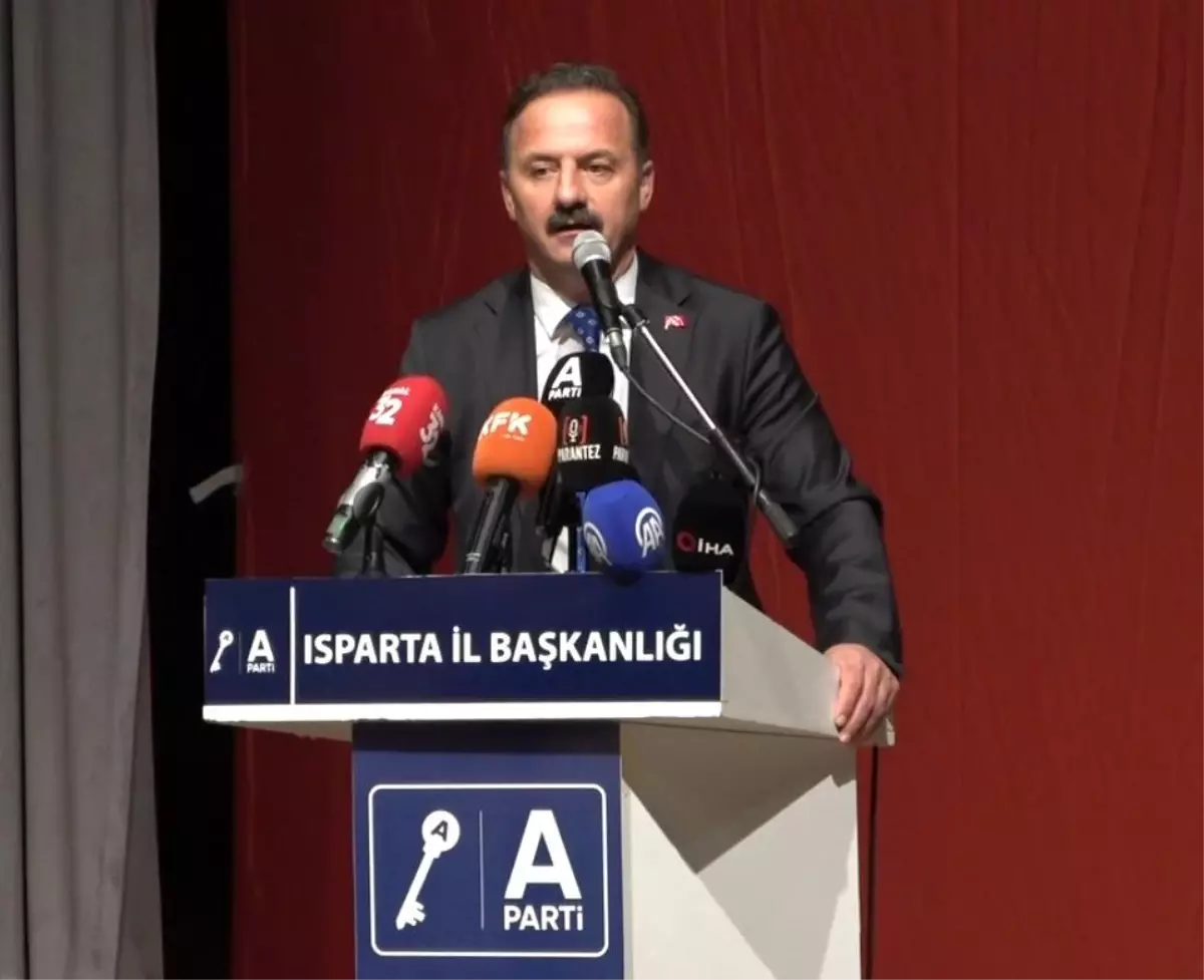 ispartada deprem panik yaratti aBGqOBbP.jpg