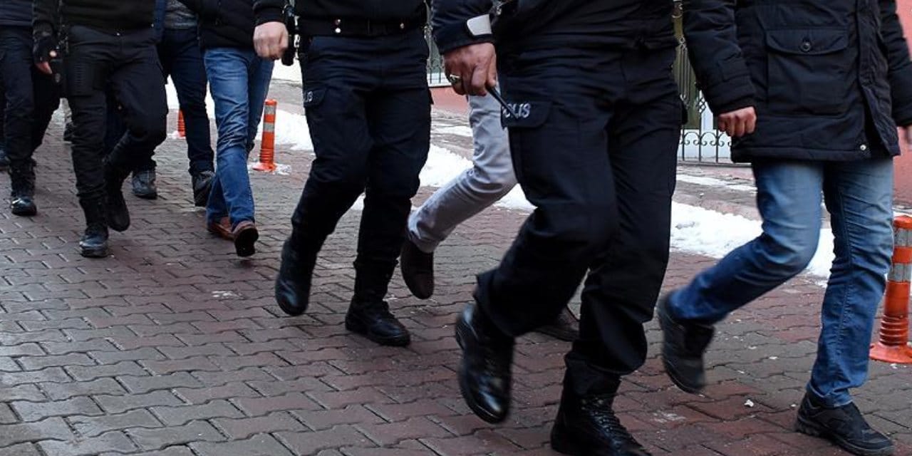 antalyada silah kacakciligi ve uyusturucu operasyonu cok sayida muhimmat ele gecirildi VknMijMM.jpg