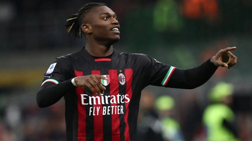 Fenerbahcenin rafael leao plani belli oldu oyuncu kararini verdi p6CK5adI